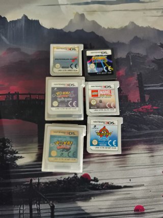 Nintendo 2DS Blanca para reparar + juegos