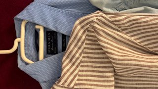 Vendo las 4 camisas por 15 euros Marcas distintas