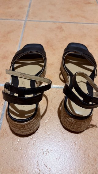 Sandalias Sfera Negras Cuña Esparto