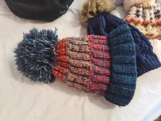 Lote Gorros Lana + Guantes Regalo