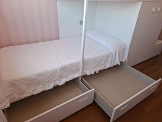 Cama tren blanca alta calidad