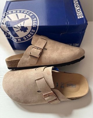 Birkenstock Boston Beige Gamuza Hebilla Ajustable