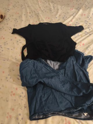 2 Blusas Top TallaL orma pequeña