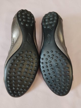 Bailarinas de cuero metalizado y charol Tod's