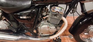 Suzuki Marauder 125 Negra