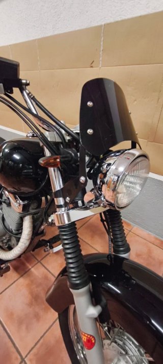 Suzuki Marauder 125 Negra