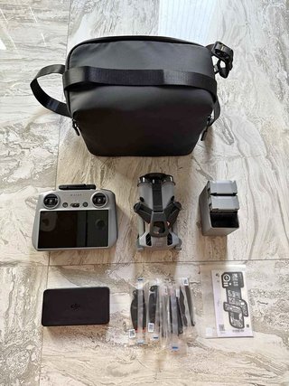 DJI Mini 5 Pro Fly More Combo