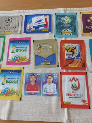Messi Ronaldo 2022 + 13 bustine Panini