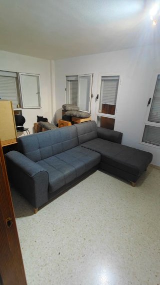 Sofá Chaise Longue Gris con Arcón