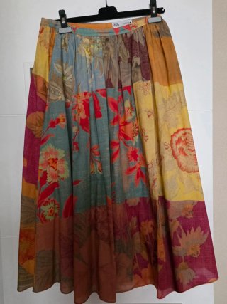 Falda Zara Estampada Patchwork Talla M