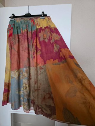 Falda Zara Estampada Patchwork Talla M