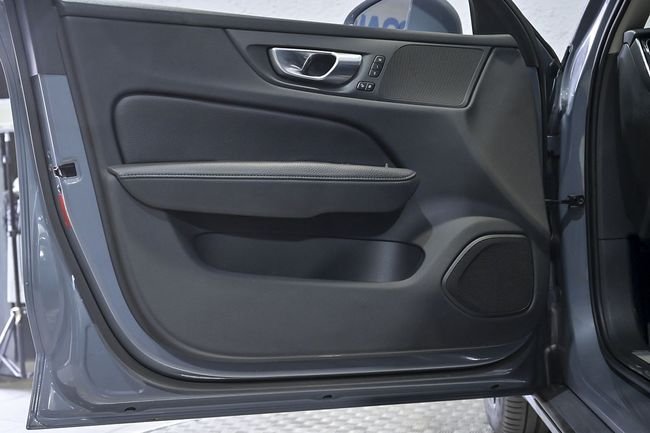 Volvo S60 2022, foto 20