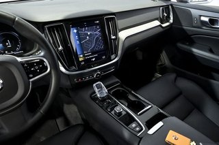 Volvo V60   2.0 T6 AWD Recharge Inscription Auto