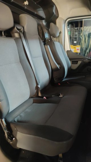 Nissan NV400 2019