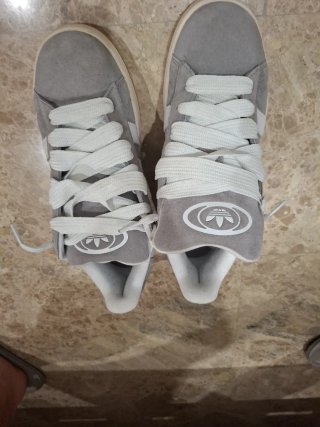 Zapatillas Adidas Campus Grises y Blancas