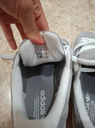 Zapatillas Adidas Campus Grises y Blancas