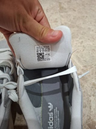 Zapatillas Adidas Campus Grises y Blancas