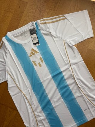 Camiseta logo M dorado talla M