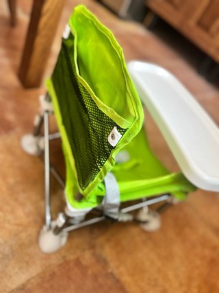 Trona plegable multi-posición