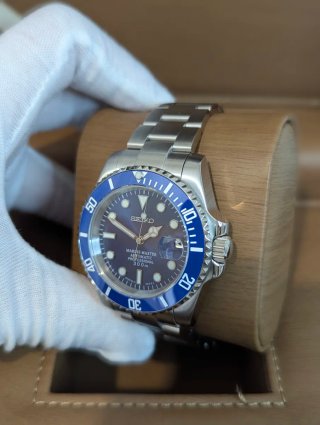 Reloj Seiko Mod Diver Azul y Blanco Automático