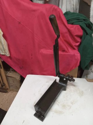 Cortadora de papel y cuero