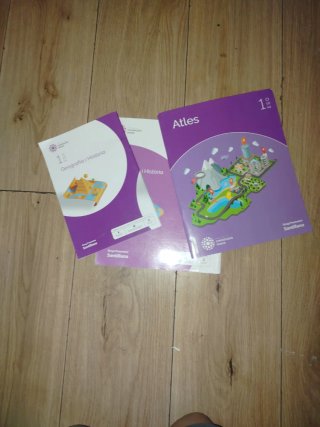 Pack Libros de sociales nuevo iddink 1ESO