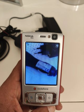 Nokia N95 libero + caricatori e accessori