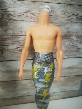 Muñeco Ken Sirena color reveal