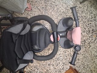 Triciclo infantil rosa y negro