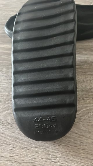 Chanclas básicas hombre negras