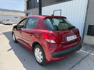 Peugeot 207 2010