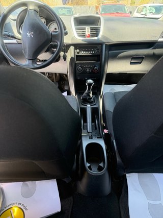 Peugeot 207 2010