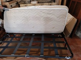 Sofá Cama Tela Beige y Rosa