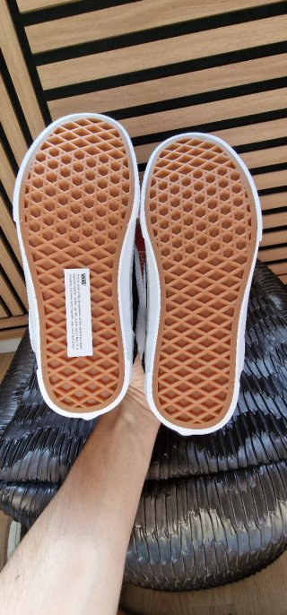 Zapatillas Vans Negras y Blancas knu old skool hi