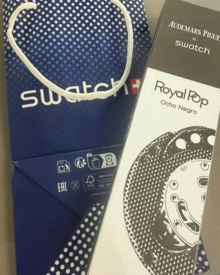 Orologio Swatch x Audemars Piguet Royal Pop Ocho