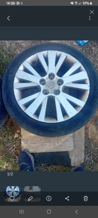 Llanta Mazda 6 215/50R17 sólo una