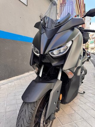 Yamaha XMAX 400cc Maxi Scooter