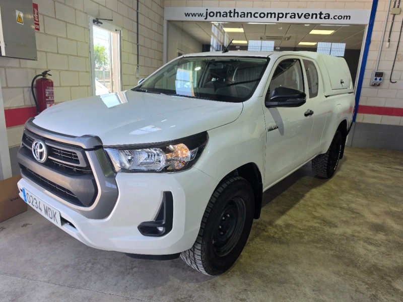 Toyota Hilux 2023 - foto 1