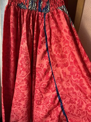Pantalón harén seda estampado