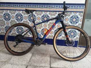 Bicicleta BH muy bien montada el precio es negocia