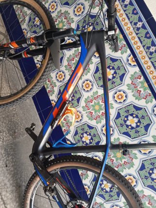 Bicicleta BH muy bien montada el precio es negocia