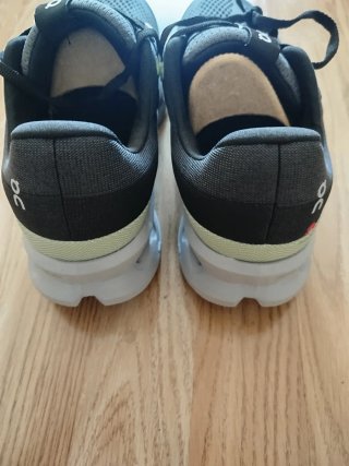 Zapatillas On Cloudsurfer