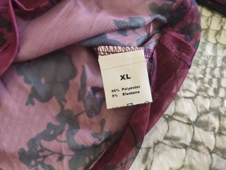Chaqueta de marca+ regalo camiseta