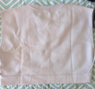 Sudadera Zara sin mangas color perla