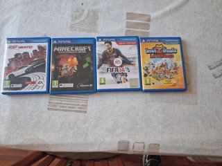 Lote 4 Juegos PS Vita: FIFA 14, Minecraft, Invizim