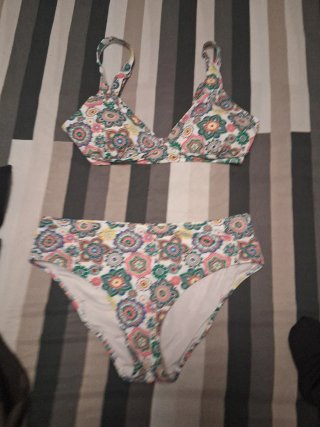 Rebajado!!!Bikini estampado multicolor