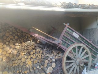 Carro de madera vintage