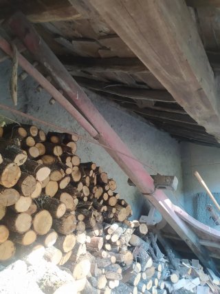 Carro de madera vintage