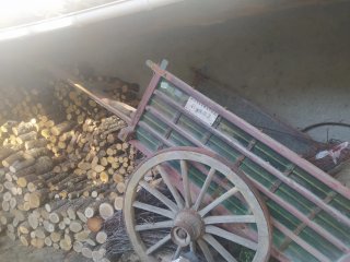 Carro de madera vintage