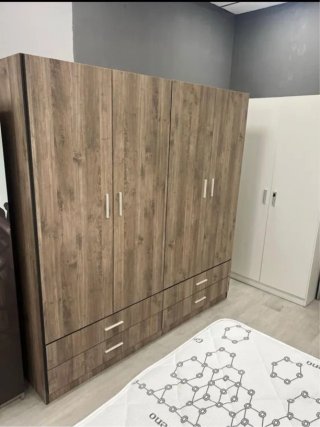 Armarios de 2,3 y 4 puertas en liquidación r_0755